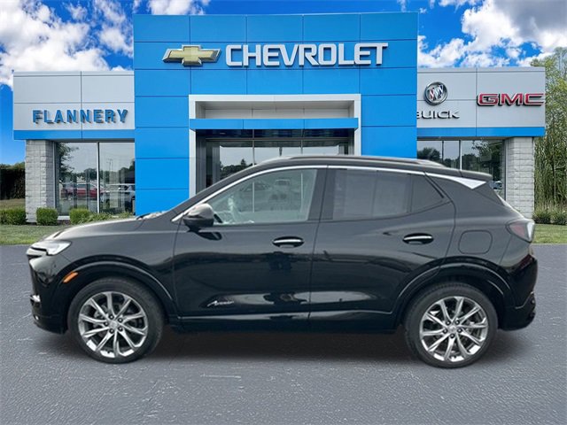 2024 Buick Encore GX Avenir photo 2