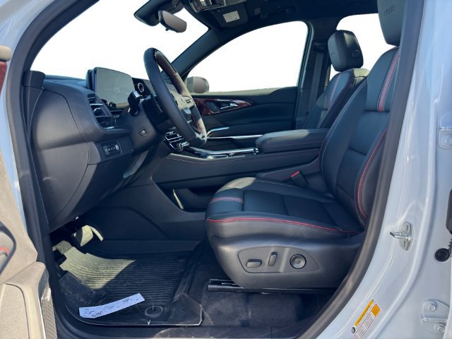 2027 Chevrolet Traverse RS - Photo 11