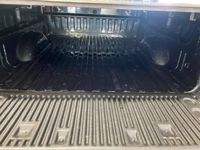 2019 Chevrolet Silverado 1500 LD LT - Photo 18