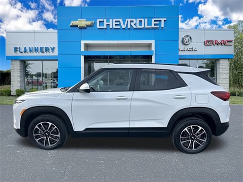 Used 2025 Chevrolet Trailblazer LT SUV