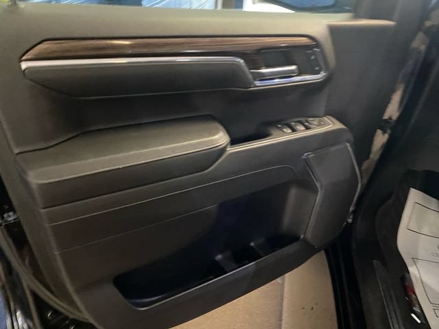 2023 Chevrolet Silverado 1500 RST - Photo 12