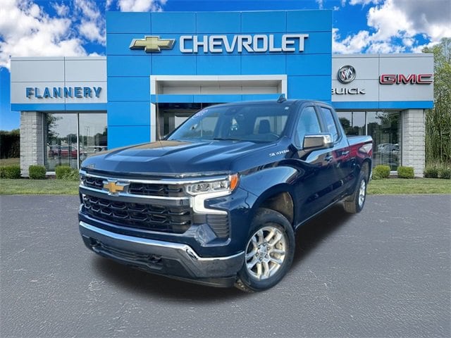2022 Chevrolet Silverado 1500 LT's photo