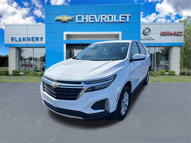 2024 Chevrolet Equinox LT photo 2