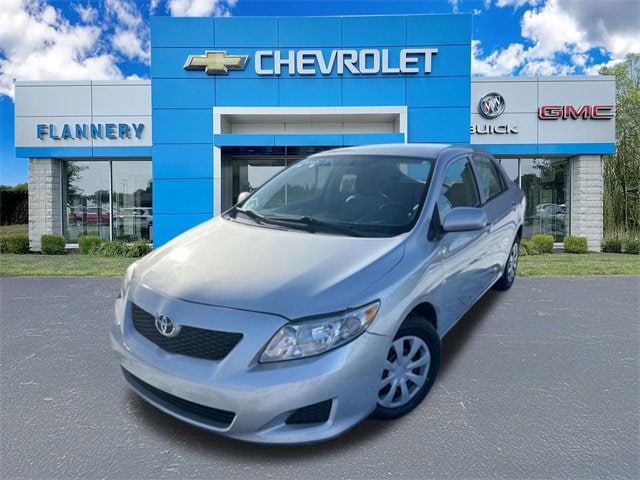 2010 Toyota Corolla LE's photo