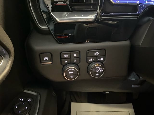 2023 Chevrolet Silverado 1500 RST - Photo 23