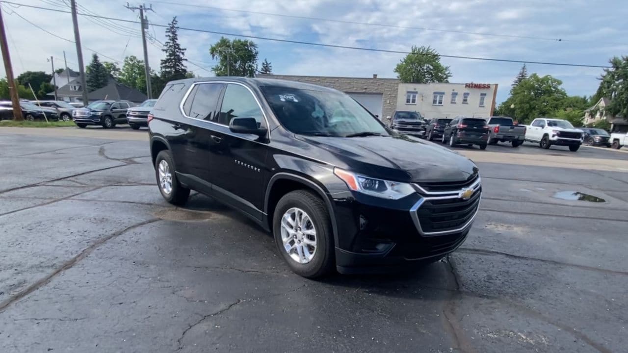 Used 2021 Chevrolet Traverse LS with VIN 1GNERFKW0MJ156837 for sale in Bad Axe, MI