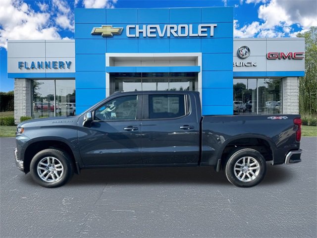 2022 Chevrolet Silverado 1500 LT photo 3