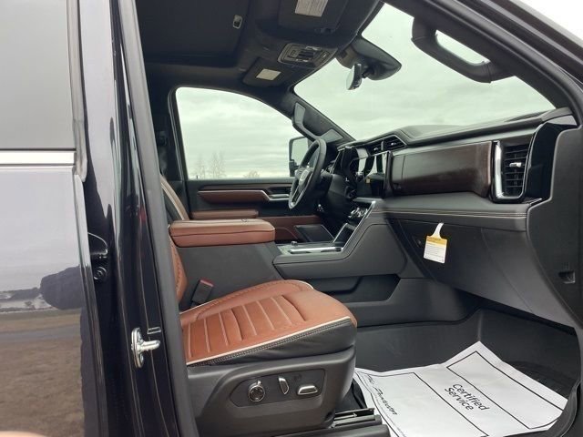 2026 GMC Sierra 3500HD Denali Ultimate - Photo 15