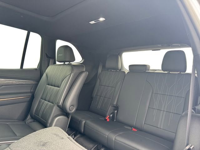 2026 Buick Enclave Avenir - Photo 17