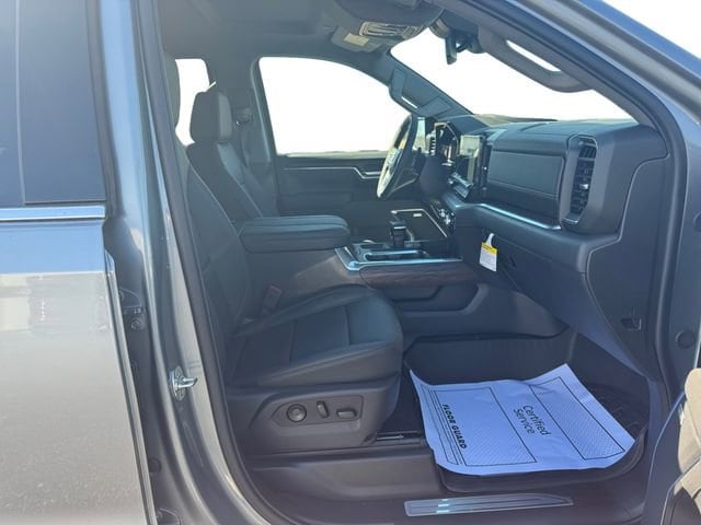 2026 GMC Sierra 1500 SLT - Photo 18