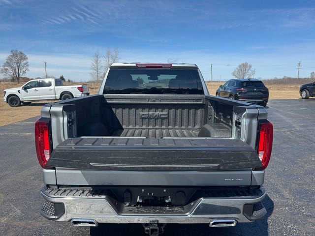 2026 GMC Sierra 1500 SLT - Photo 19