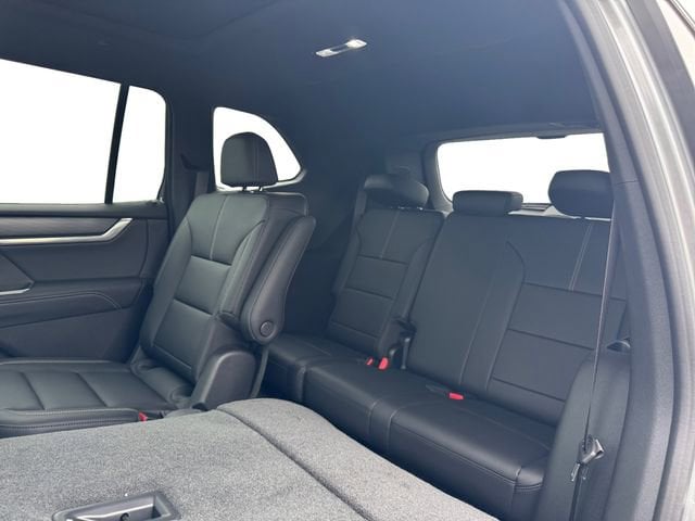 2026 GMC Acadia Elevation - Photo 17