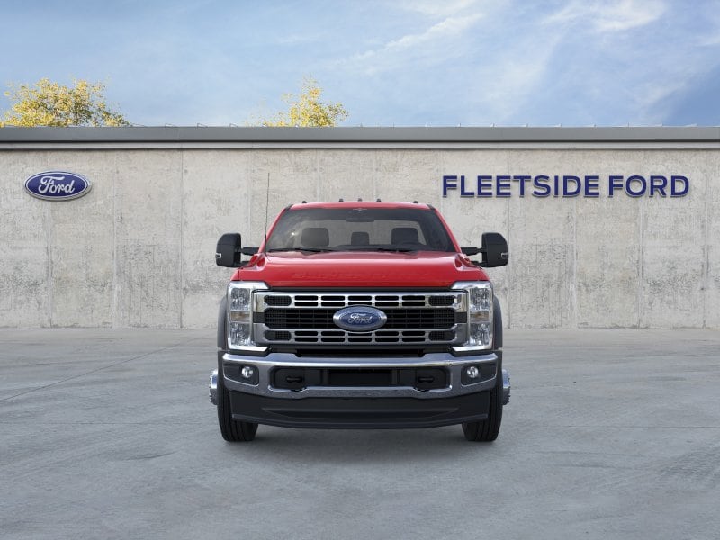 2025 Ford F-600 Super Duty Chassis Cab XLT - Photo 6