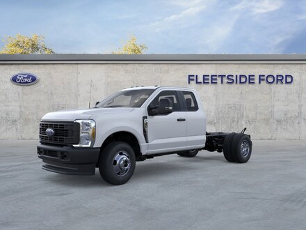 2025 Ford F-350 Chassis Truck Super Cab