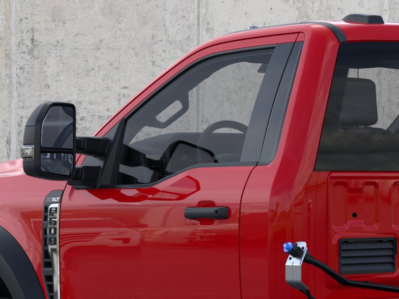 2025 Ford F-600 Super Duty Chassis Cab XLT - Photo 20
