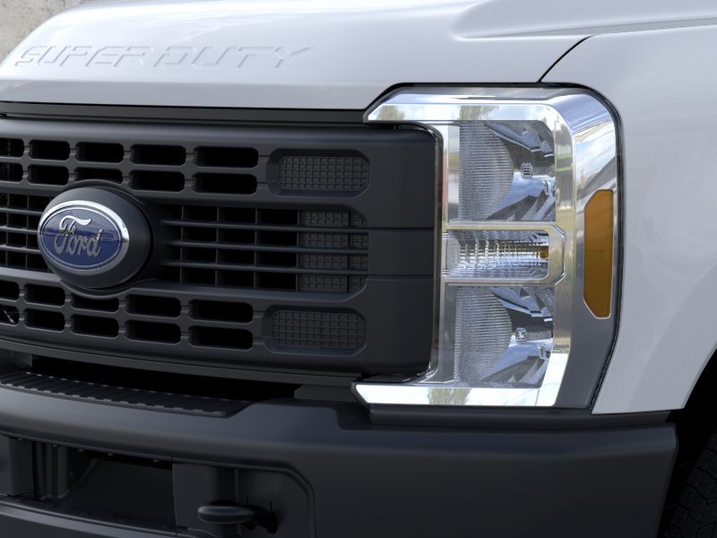2025 Ford F-350 Super Duty Chassis Cab XL - Photo 17