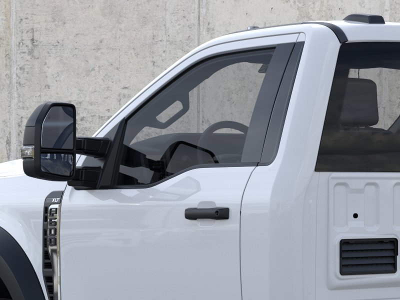2025 Ford F-600 Super Duty Chassis Cab XLT - Photo 20