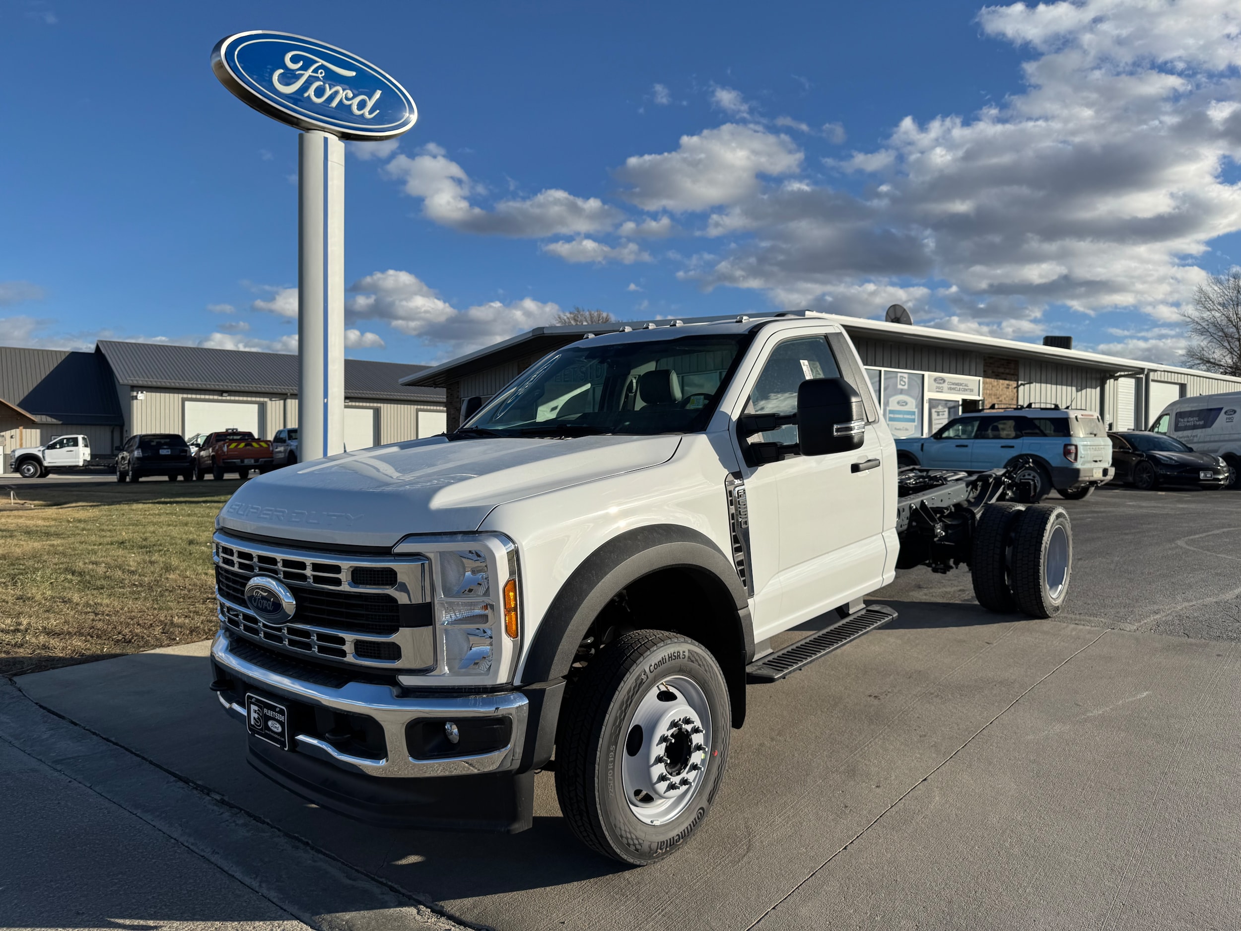 2024 Ford F-550 Super Duty Chassis Cab XL's photo