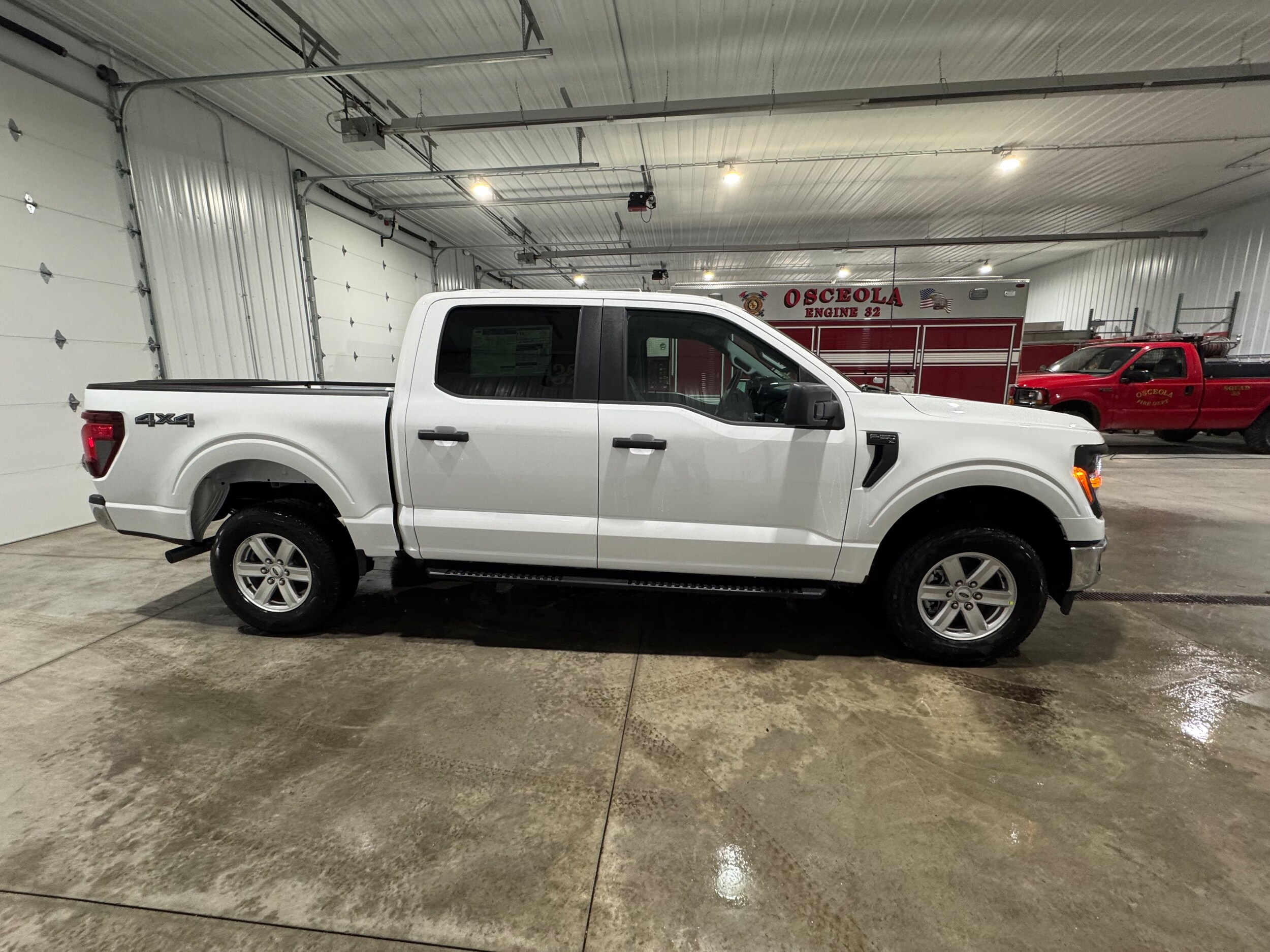 2025 Ford F-150 XL photo 4