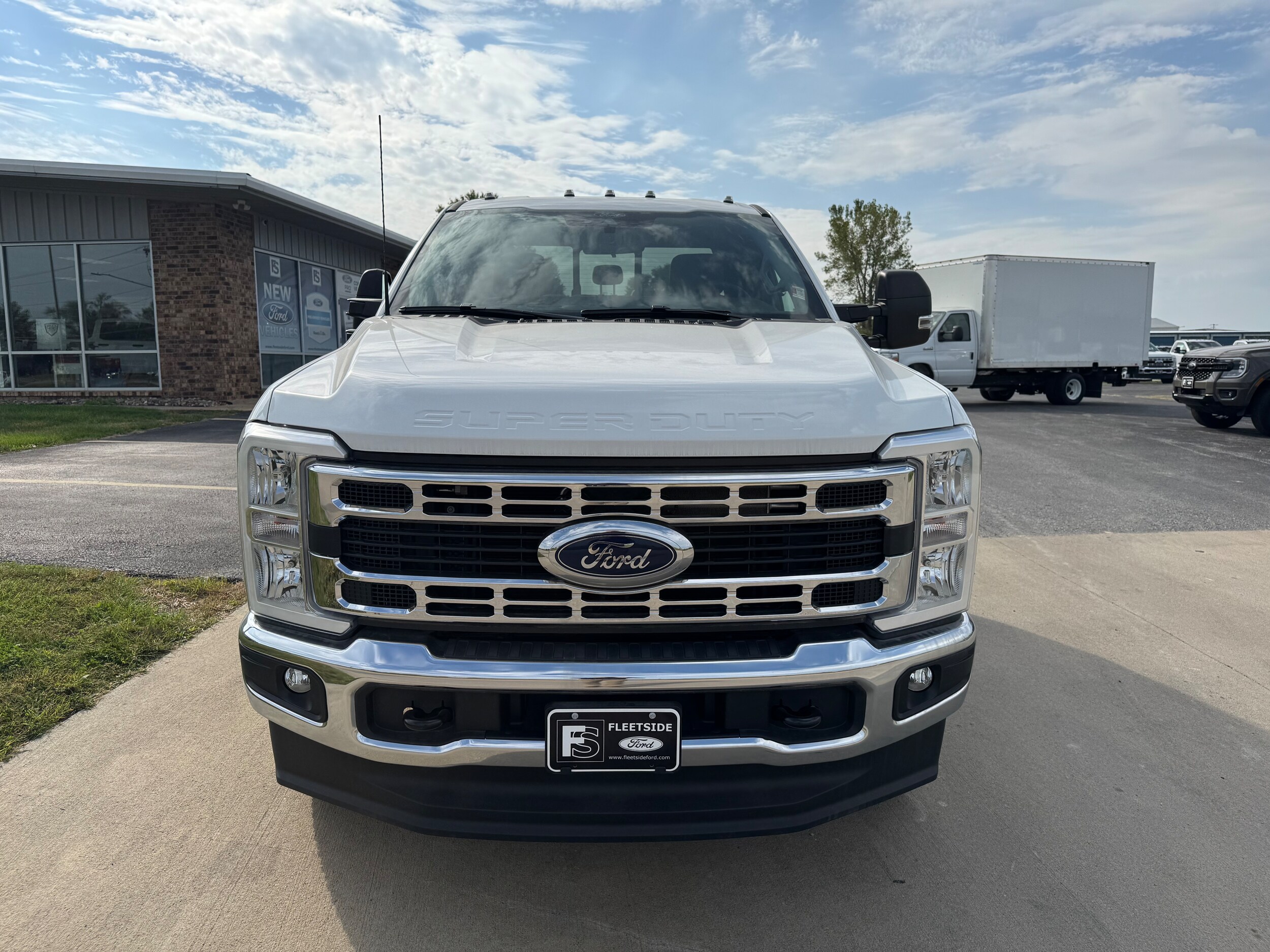 2025 Ford F-350 Super Duty Chassis Cab XL - Photo 10