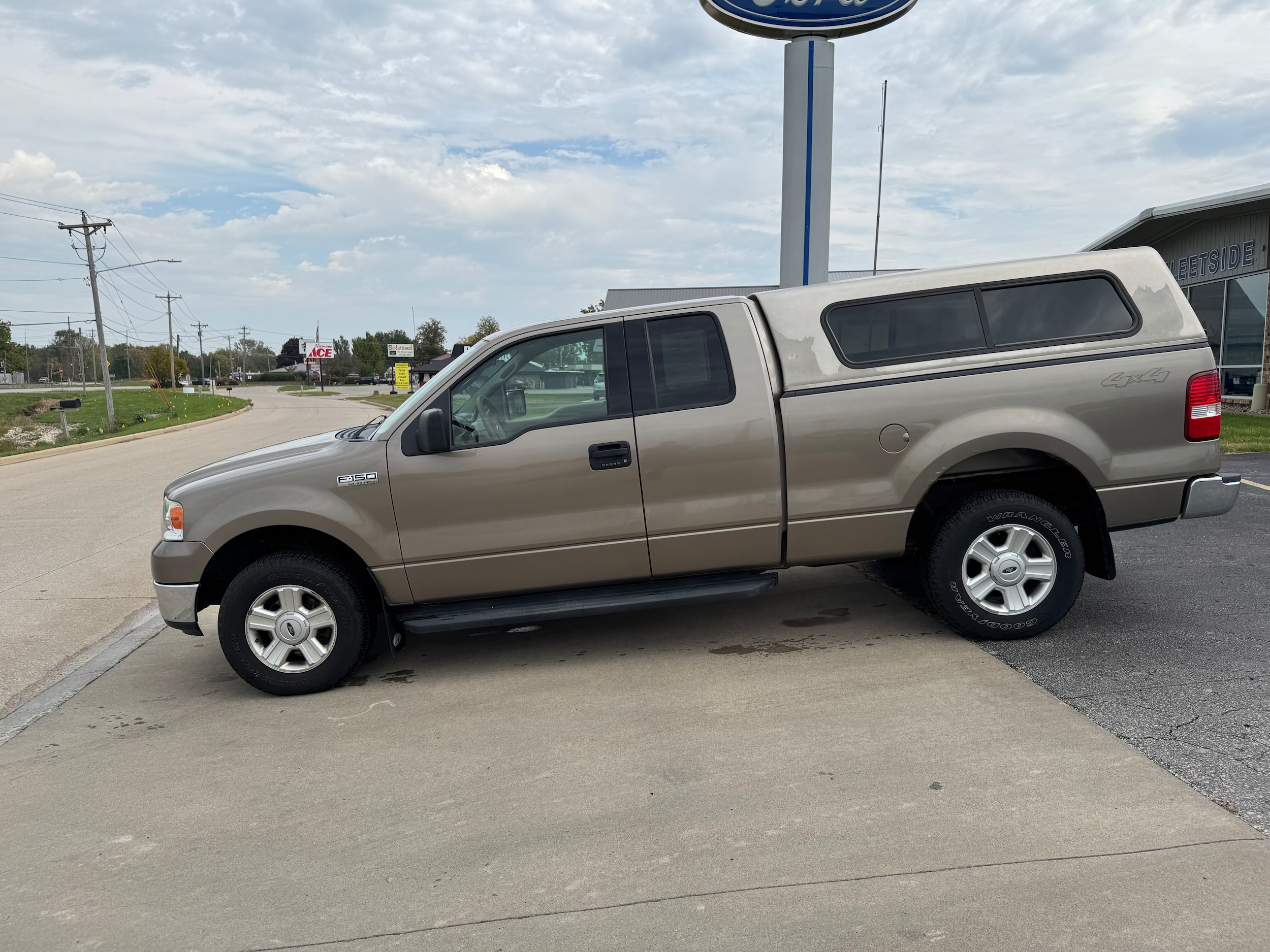 Used 2004 Ford F-150 XLT with VIN 1FTPX14534NA28437 for sale in Osceola, IA