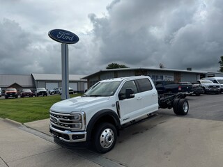 2025 Ford F-550 Chassis F-550 Lariat Truck Crew Cab