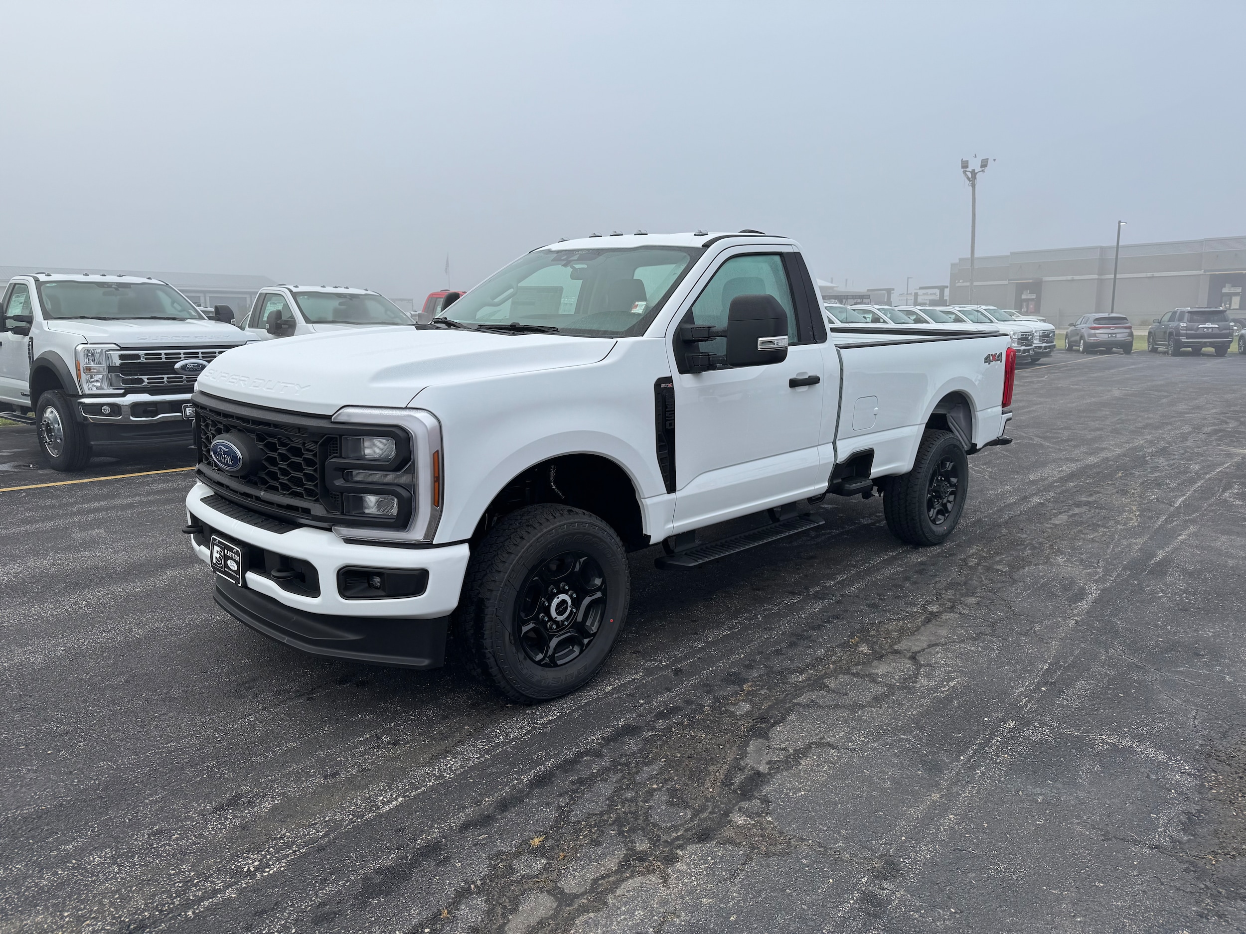 2026 Ford F-350 Super Duty XL's photo