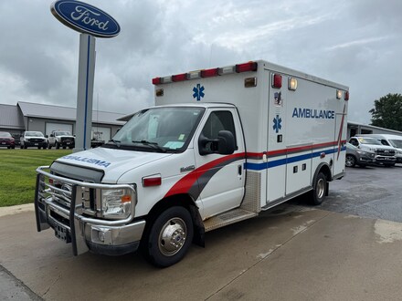 2008 Ford E-450 Cutaway Base Truck