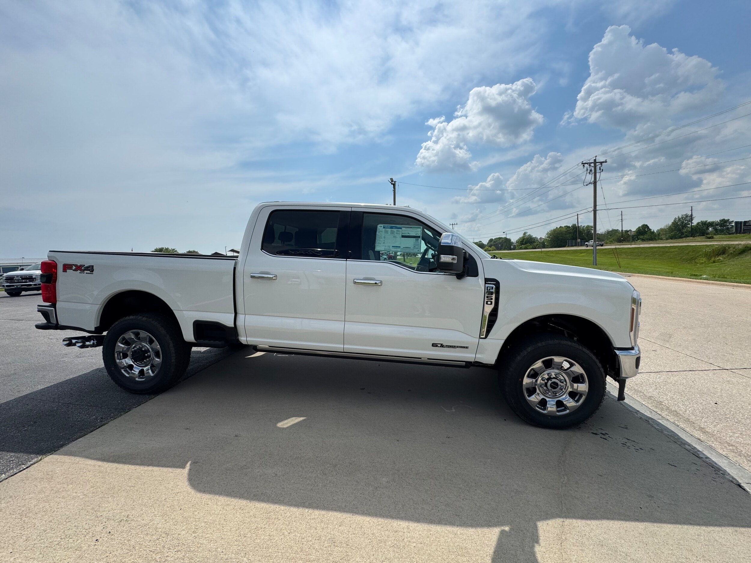 2025 Ford F-350 photo 4