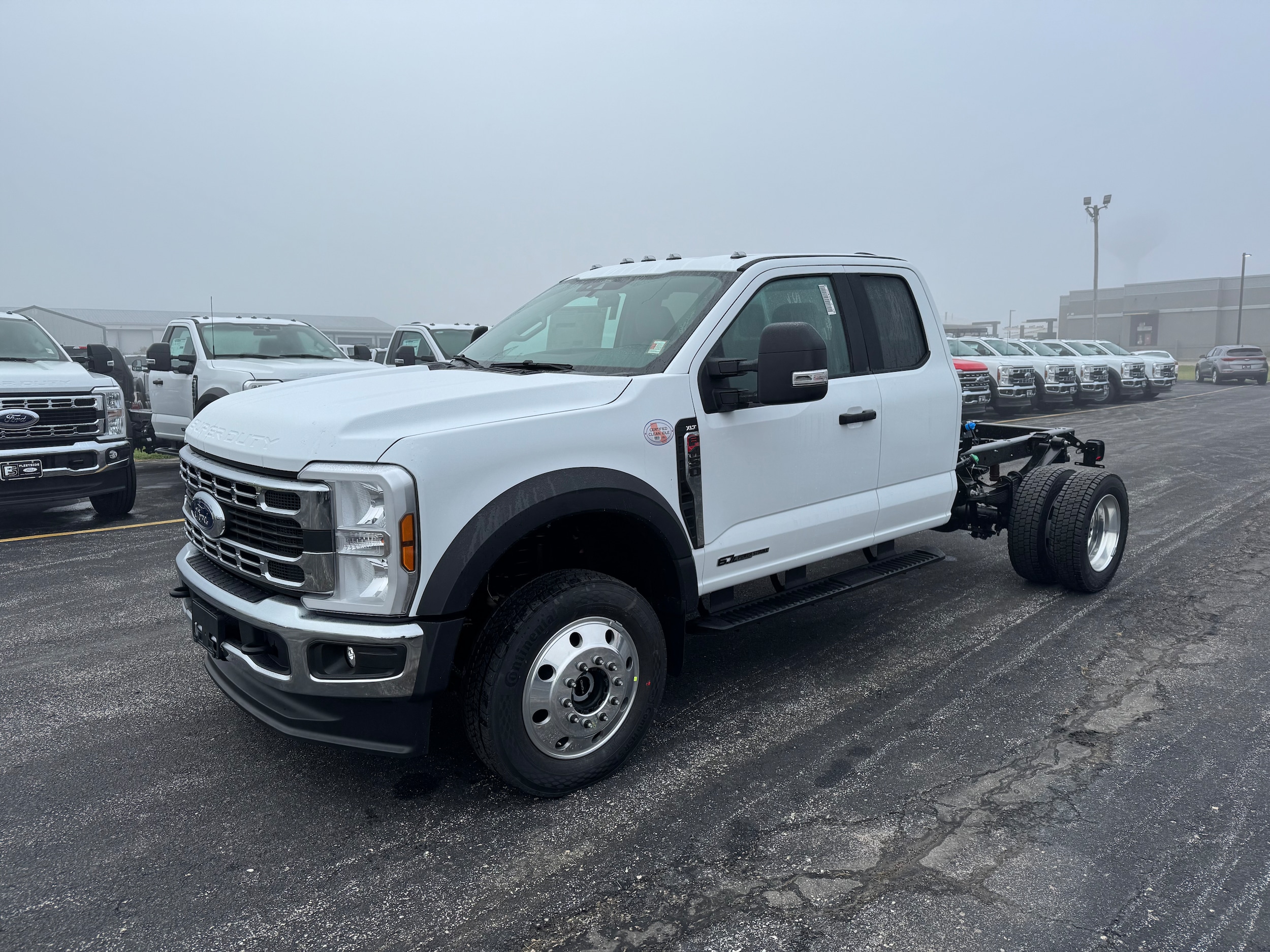 2026 Ford F-450 Super Duty Chassis Cab XLT's photo