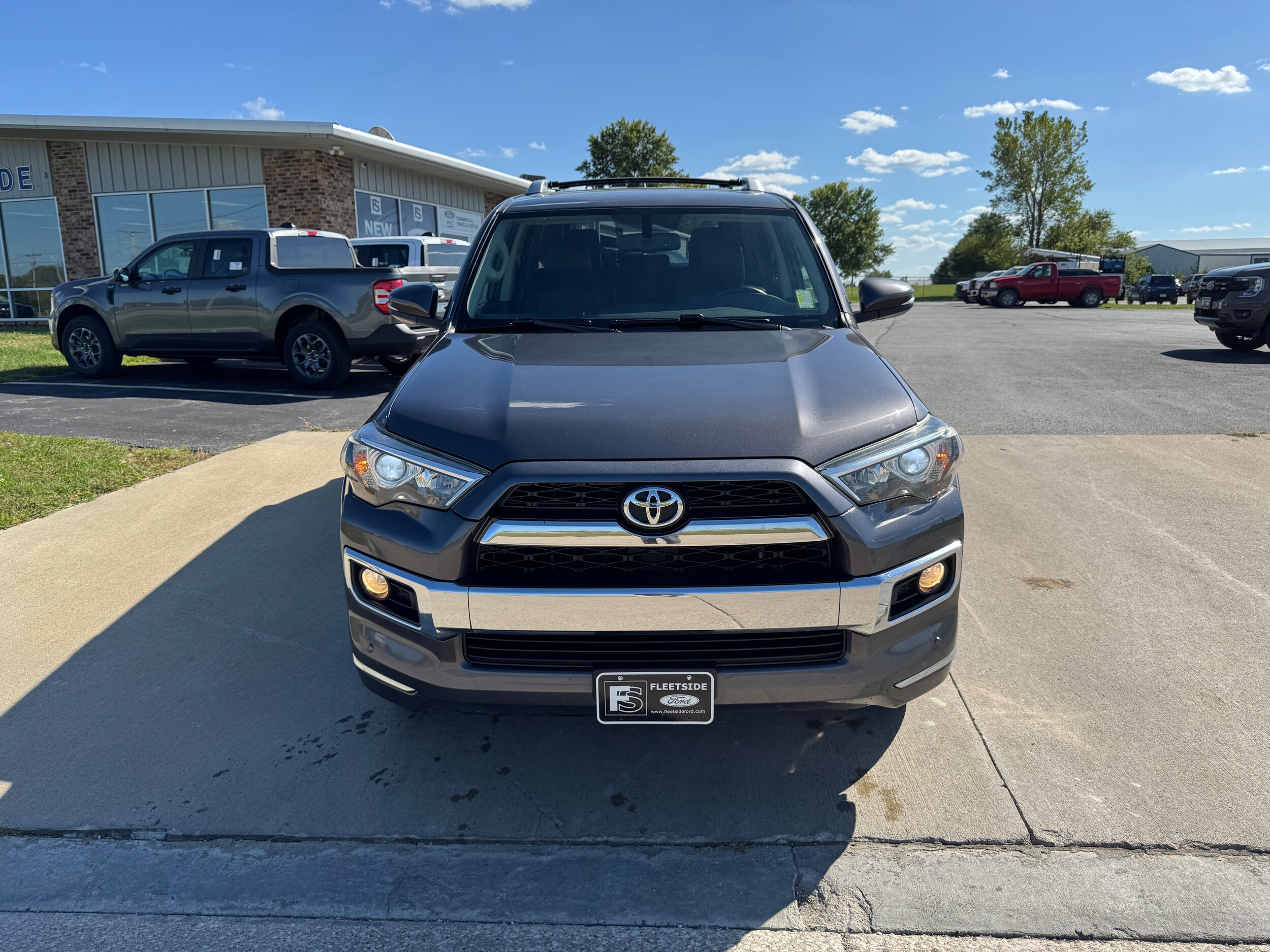 2014 Toyota 4Runner Limited photo 2