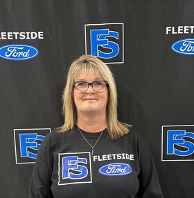 Staff member Jeniffer Whirrett from ID_6edce138f4ea