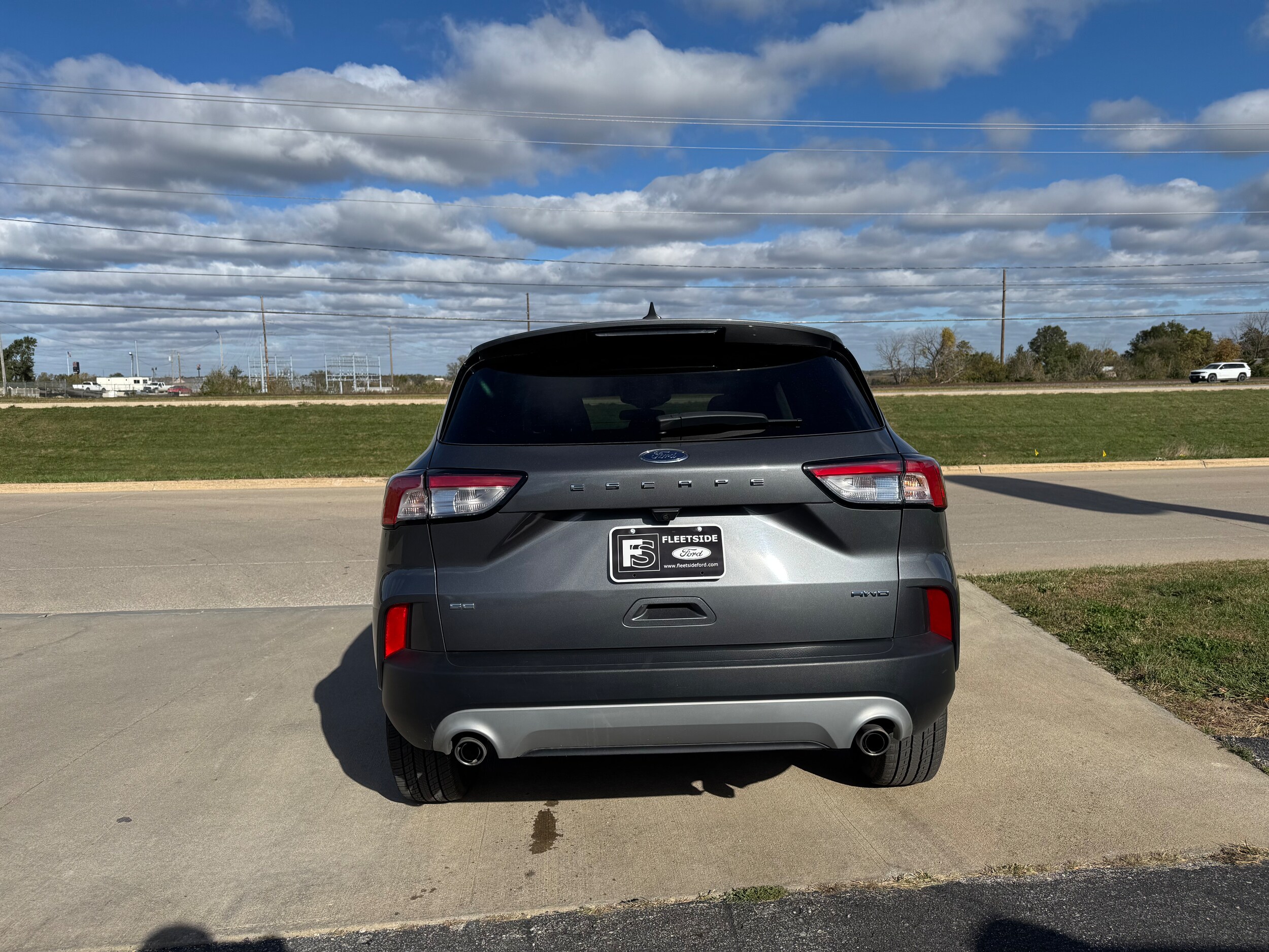 2022 Ford Escape SE photo 4