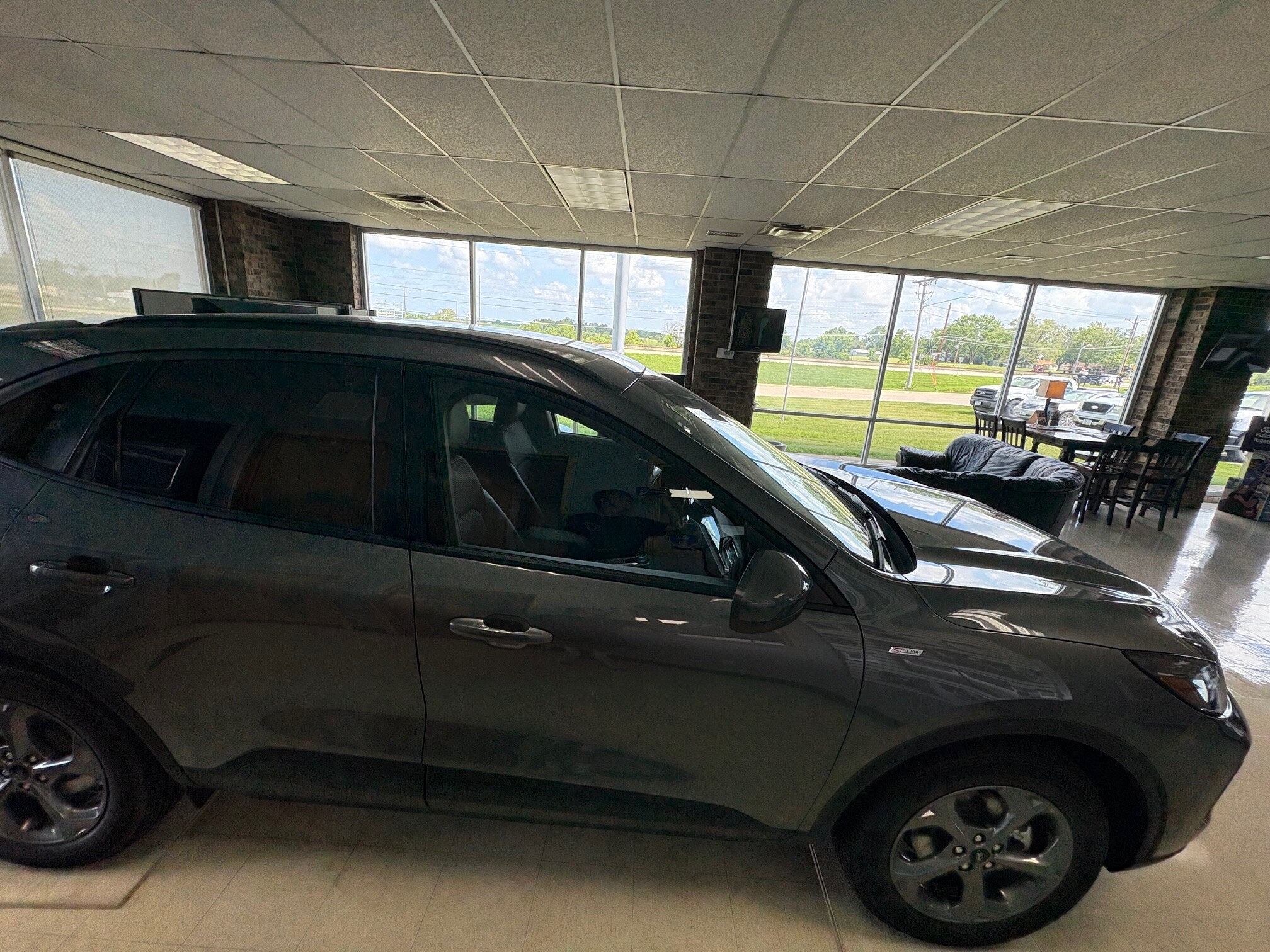 2025 Ford Escape ST-Line Select photo 4