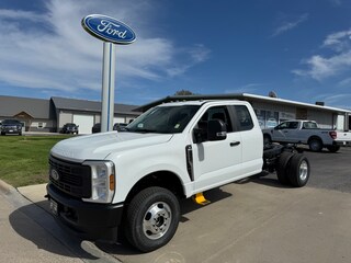 2025 Ford F-350 Chassis Truck Super Cab