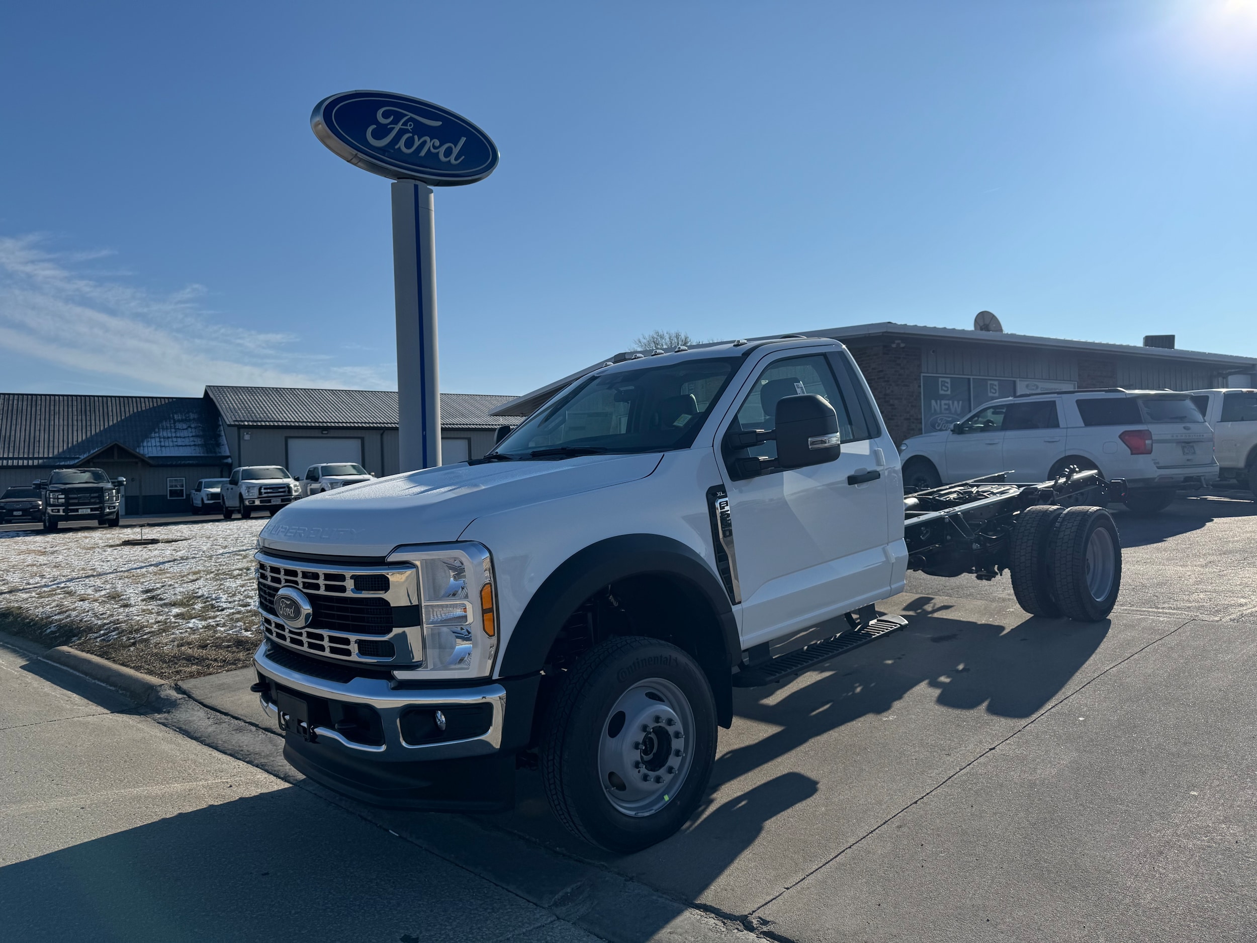 2024 Ford F-550 Super Duty Chassis Cab XL's photo