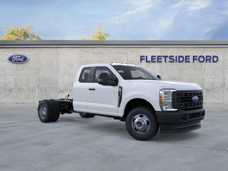 2025 Ford F-350 Super Duty Chassis Cab XL - Photo 7