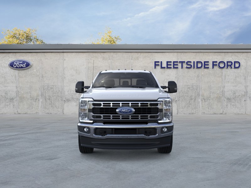 2025 Ford F-350 Super Duty Chassis Cab XL - Photo 6