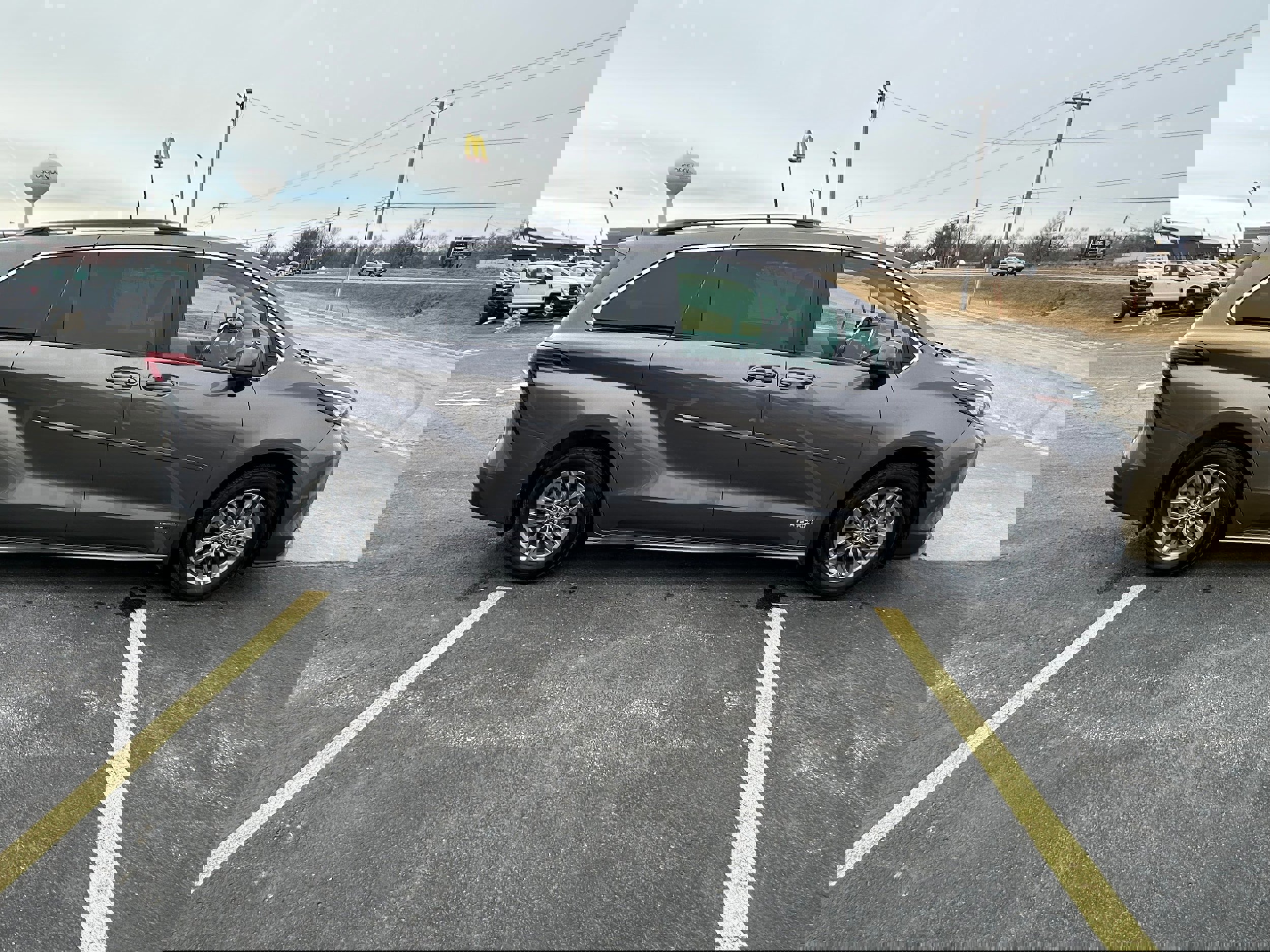 2021 Toyota Sienna LE