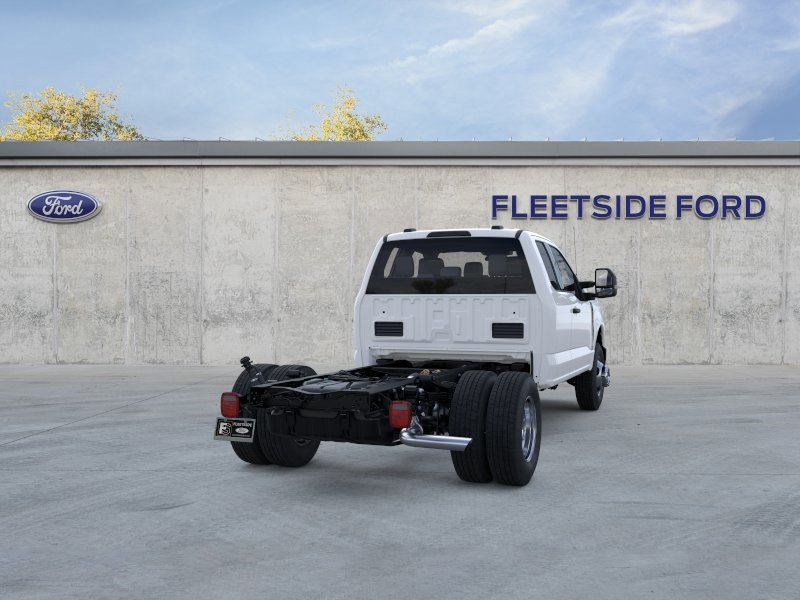 2025 Ford F-350 Super Duty Chassis Cab XL - Photo 8