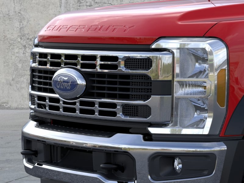 2025 Ford F-600 Super Duty Chassis Cab XLT - Photo 17