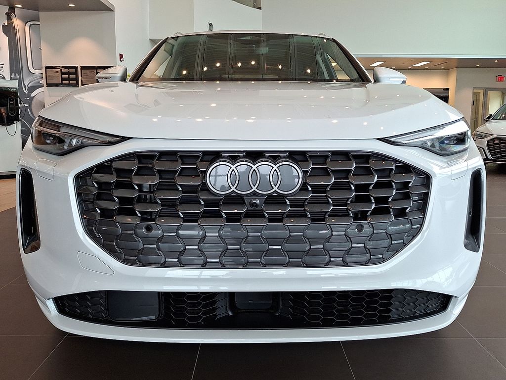 2025 Audi Q5 Premium Plus photo 3