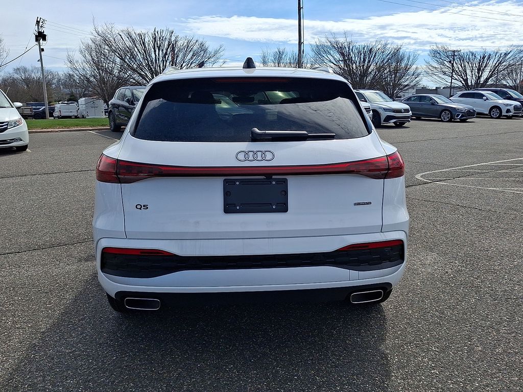 2025 Audi Q5 Premium - Photo 8
