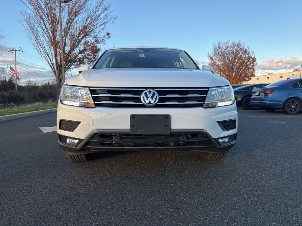 2021 Volkswagen Tiguan SEL photo 2