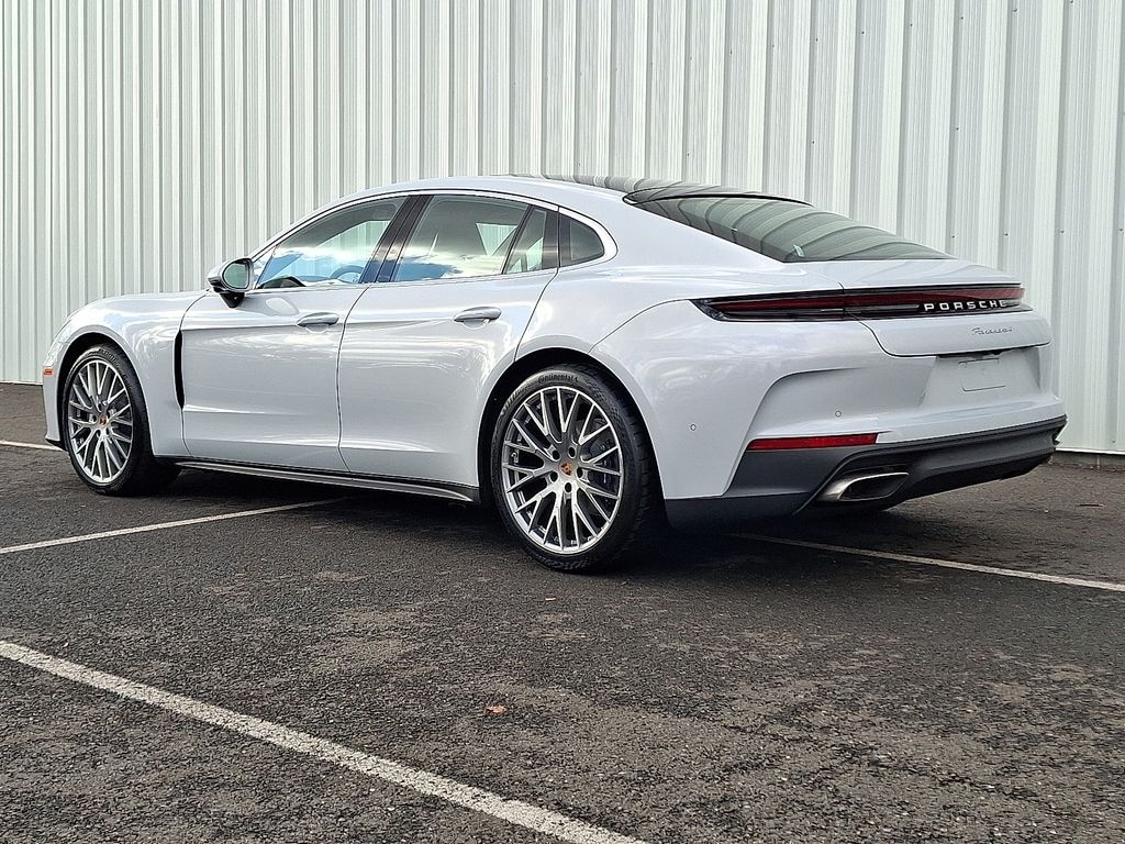 New 2026 Porsche Panamera 4 Hatchback