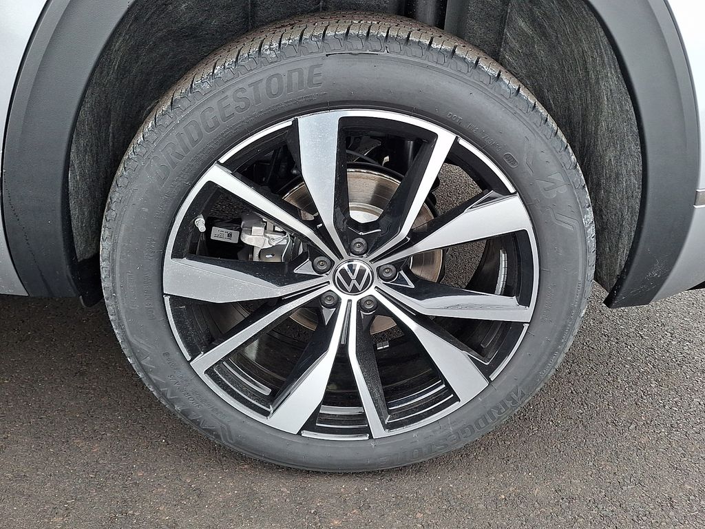 2026 Volkswagen Atlas Cross Sport SEL Premium R-LINE - Photo 10