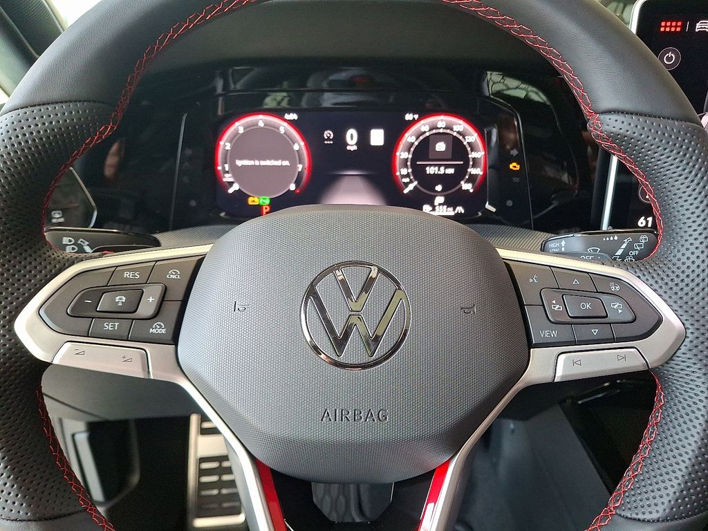 2025 Volkswagen Golf GTI SE - Photo 17