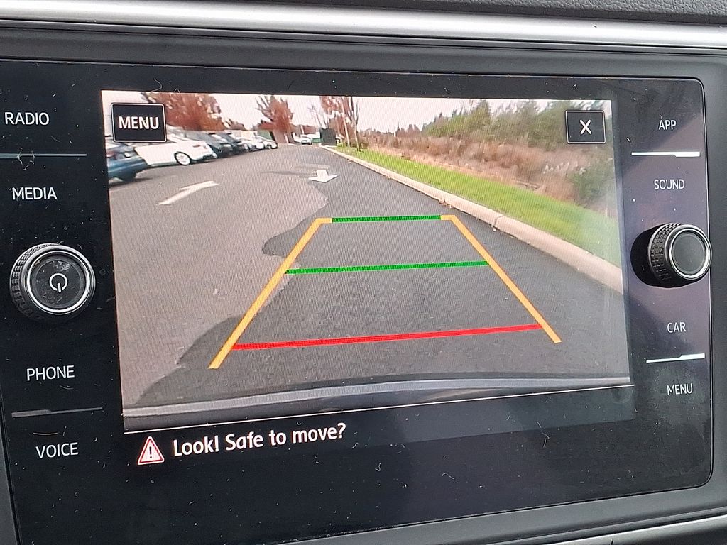 2020 Volkswagen Atlas Cross Sport V6 SE Technology photo 4