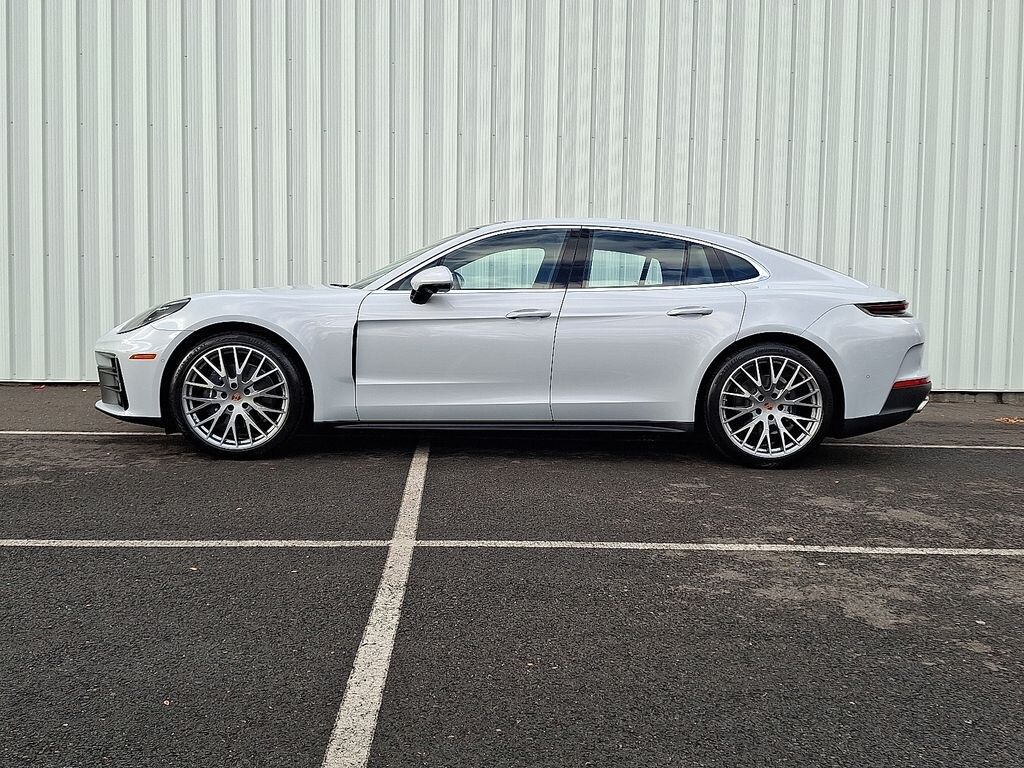 New 2026 Porsche Panamera 4 Hatchback