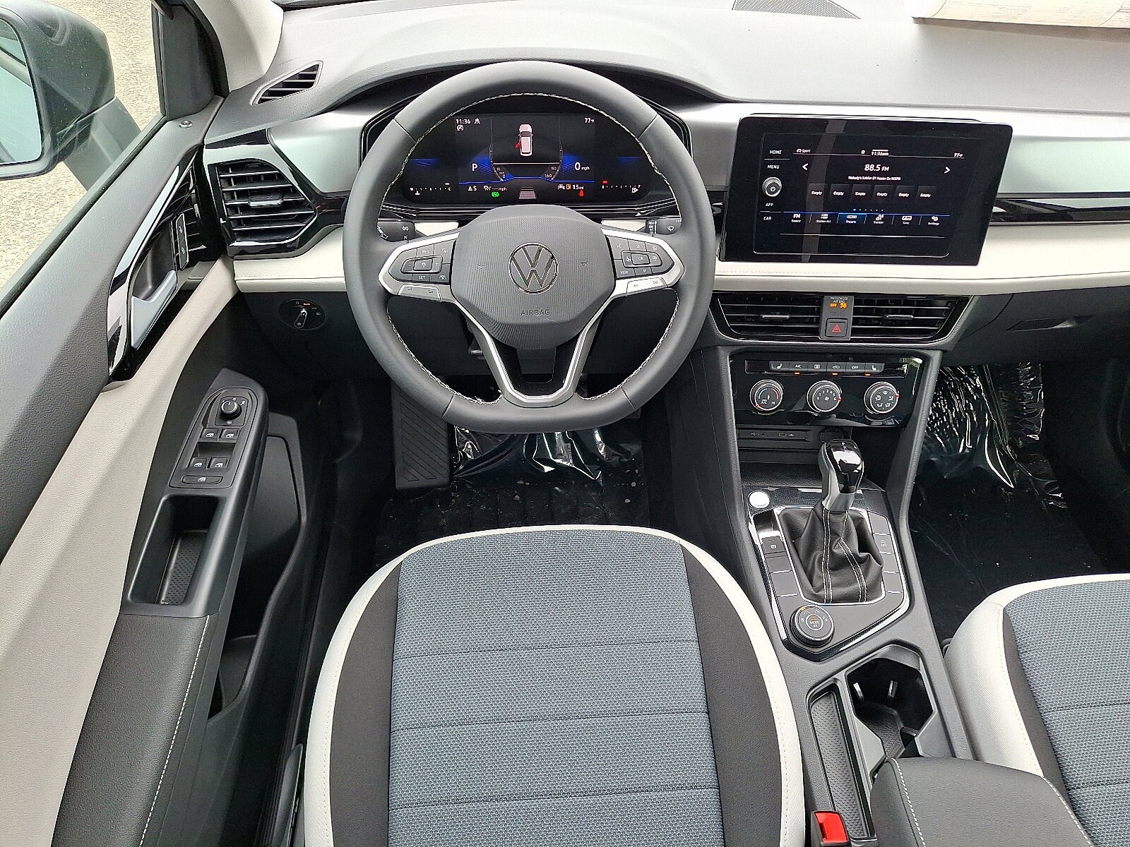2025 Volkswagen Taos S photo 2